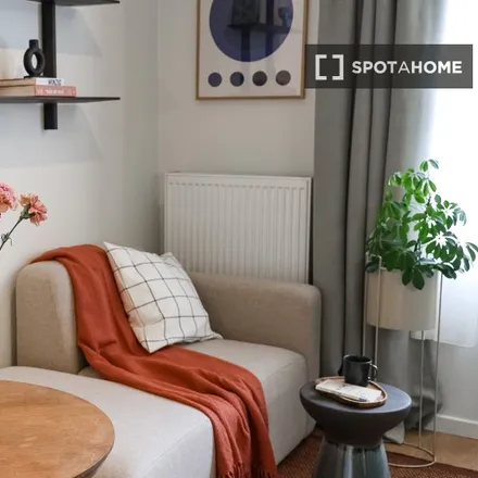 Rent this studio apartment on Rue de la Prévoyance - Voorzorgsstraat 60 in 1000 Brussels, Belgium