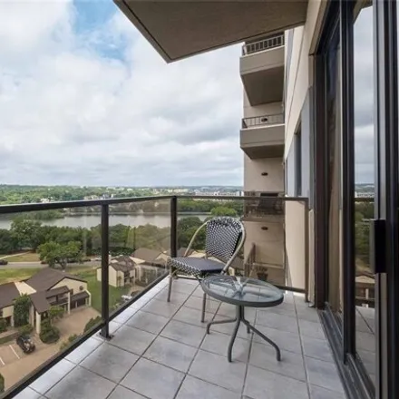 Buy this 2 bed condo on San Marcos Street in Austin, TX 78701