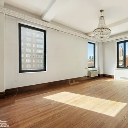 Image 5 - 1380 3rd Avenue, New York, NY 10075, USA - Apartment for sale