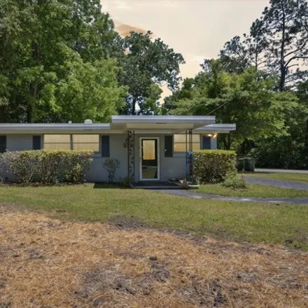 Buy this 2 bed house on 402 Greenway Street in Pooler, GA 31322