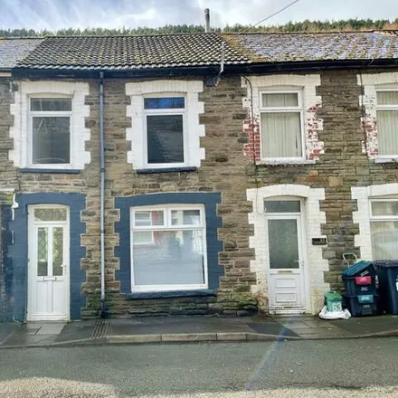 Buy this 3 bed townhouse on Glandŵr Street in Abertillery, NP13 1TY