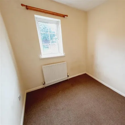 Image 5 - unnamed road, Kettering, NN16 9BY, United Kingdom - Townhouse for rent