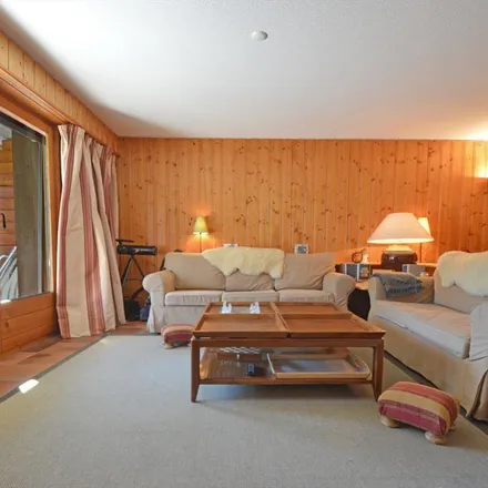Rent this 3 bed apartment on Hôtel des associations - Les Rochettes in Rue Louis-Favre 1, 2000 Neuchâtel