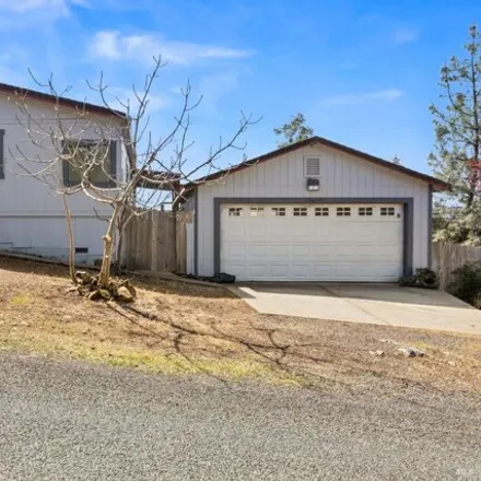 Buy this studio apartment on 15613 20th Avenue in Clearlake, CA 95422