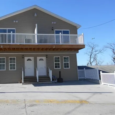 Rent this 4 bed house on 457 Inglewood Boulevard in Evansdale, Morgantown