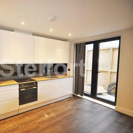 Image 2 - Granville Road, London, NW2 2EF, United Kingdom - Apartment for rent