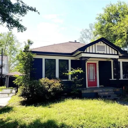 Buy this 2 bed house on 756 West Temple Avenue in Houston, TX 77009