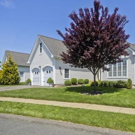 Buy this 2 bed condo on 86 Boysenberry Court in Suffield, CT 06078