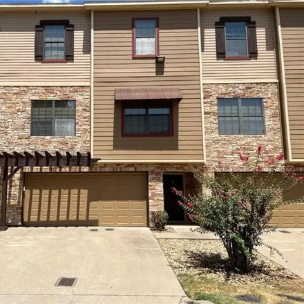 Buy this 2 bed condo on 2452 South 2nd Street in Waco, TX 76706