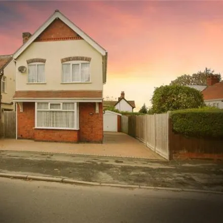 Buy this 3 bed house on Leyland Road in Nuneaton, CV11 4RP