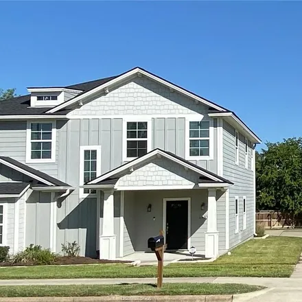 Buy this 5 bed house on 1637 Park Place in College Station, TX 77840
