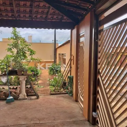 Buy this 3 bed house on Rua Manoel Correa in Jardim Santa Cecília, Ribeirão Preto - SP