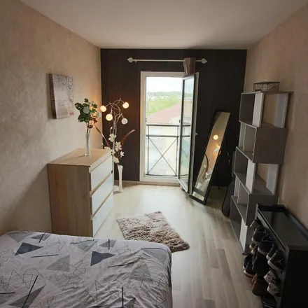 Image 8 - 61 Rue de Pouilly, 57000 Metz, France - Apartment for rent