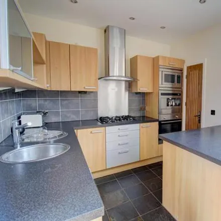 Image 4 - St Mary's House, Reeve Lane, Lichfield, WS13 6AD, United Kingdom - Apartment for sale