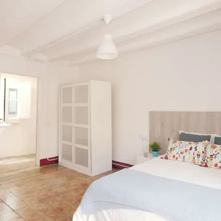 Rent this 5 bed apartment on Carrer d'en Quintana in 8, 08002 Barcelona