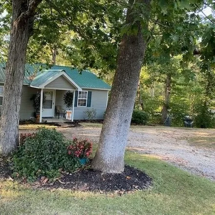 Image 2 - 606 Crabtree Road, New Lawton, McNairy County, TN 38375, USA - House for sale