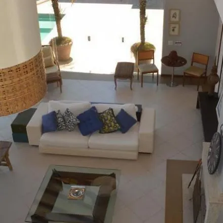 Buy this 6 bed house on Estrada União e Indústria in Itaipava - RJ, 25740