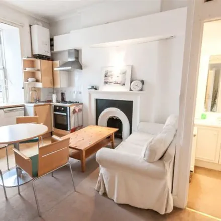Image 2 - Princes Street, City of Edinburgh, EH2 3DW, United Kingdom - Apartment for rent