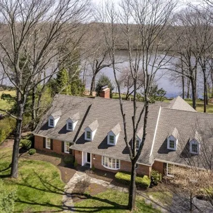 Buy this 6 bed house on 521 Lake Drive in Princeton, NJ 08540
