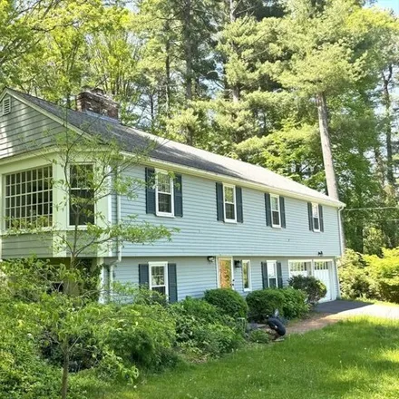 Rent this 3 bed house on 10 Meadow View Road in Wayland, MA 01778