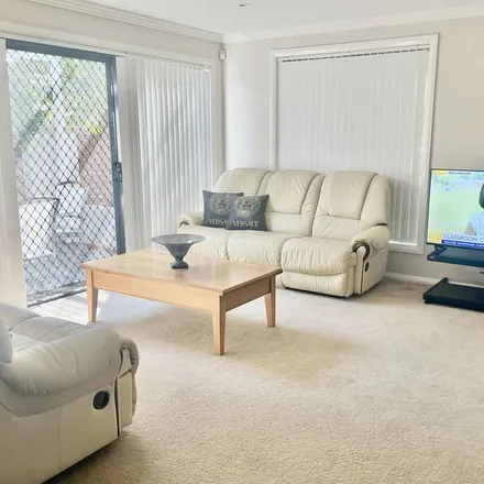 Rent this 4 bed house on Emu Plains NSW 2750