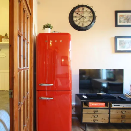 Image 2 - Carrer del Comte Borrell, 67, 08001 Barcelona, Spain - Apartment for rent