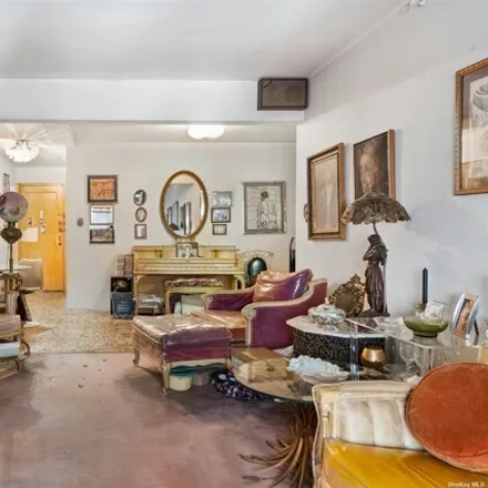 Image 6 - 83-30 98th Street, New York, NY 11421, USA - Apartment for sale