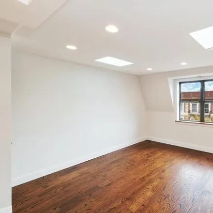 Buy this 1 bed condo on 190 Lefferts Place in New York, NY 11238