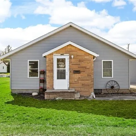 Image 2 - 1359 1st Avenue, Center Point, IA 52213, USA - House for sale