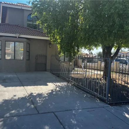 Buy this 6 bed house on 624 North Linn Lane in Sunrise Manor, NV 89110