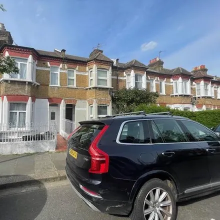 Rent this 4 bed townhouse on 47 Vespan Road in London, W12 9QG