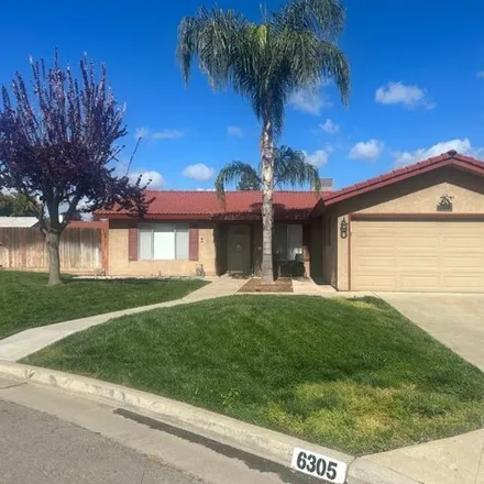 Buy this 3 bed house on 6301 North State Avenue in Fresno, CA 93722
