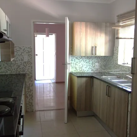 Image 5 - unnamed road, Vorna Valley, Midrand, 1681, South Africa - Apartment for rent