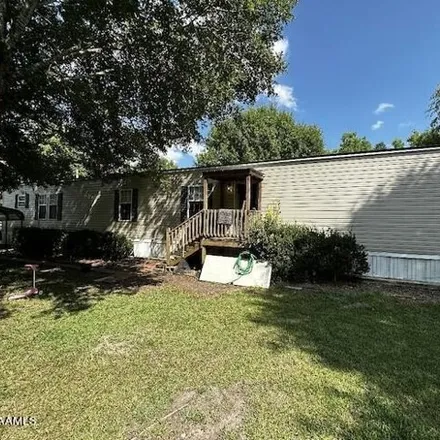 Buy this studio apartment on 1107 Salt Mine Highway in Saint Martin Parish, LA 70517