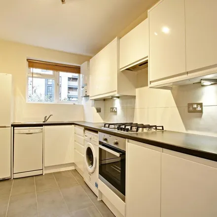 Rent this 2 bed apartment on Friends Meeting House in Ravensbourne Road, London