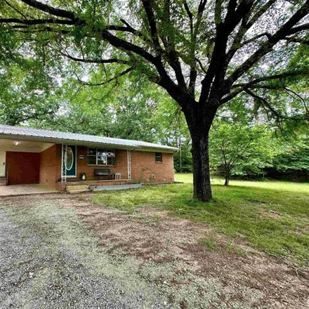 Buy this 2 bed house on 914 Mountain Pine Rd in Hot Springs, Arkansas