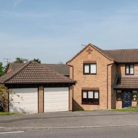 Buy this 4 bed house on The Meadows in Chesterfield, S42 7JY