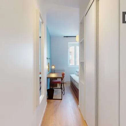 Rent this 9 bed room on 135 Rue Masséna in 59000 Lille, France
