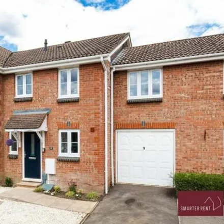 Rent this 3 bed townhouse on 22 St Marys Way in Fairlands, GU2 8JY