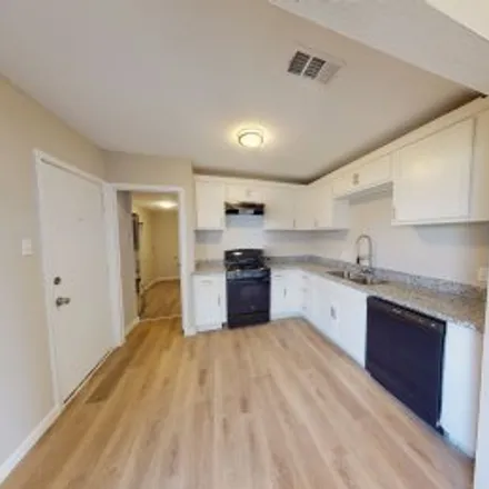Buy this 4 bed apartment on 406 San Jacinto Street