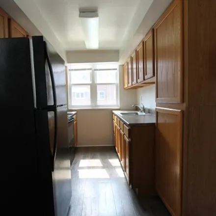 Image 6 - 510 Pleasant Pl S Unit 1ST, Philadelphia, Pennsylvania, 19119 - Apartment for rent