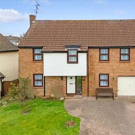 Buy this 4 bed house on Craiston Way in Chelmsford, CM2 8EB