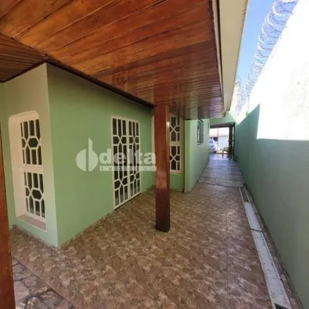 Rent this 2 bed house on Rua Rio Preto in Vigilato Pereira, Uberlândia - MG