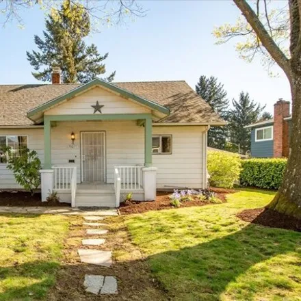 Buy this 2 bed house on 9015 North Central Street in Portland, OR 97203