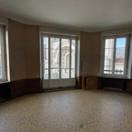 Rent this 5 bed apartment on 2 Rue Jean Macé in 38000 Grenoble, France