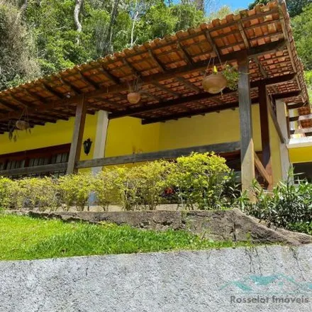 Buy this 3 bed house on Rua Heitor Villa Lobos in Várzea, Teresópolis - RJ