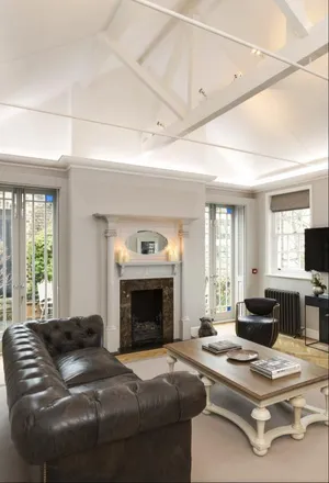 Image 3 - 13 North Audley Street, London, W1K 6ZD, United Kingdom - Apartment for rent