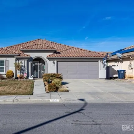 Buy this 4 bed house on 1009 Canyon Drive East in Tehachapi, CA 93561