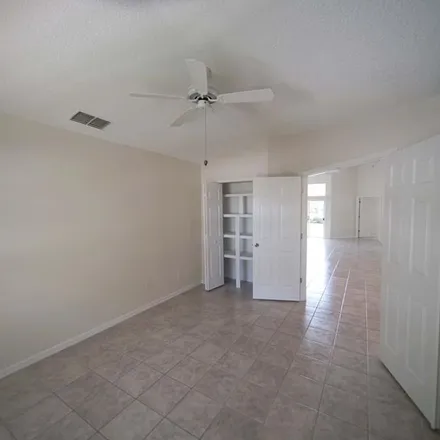 Rent this 4 bed apartment on 548 Lakeworth Circle in Bahia Subdivision, Seminole County
