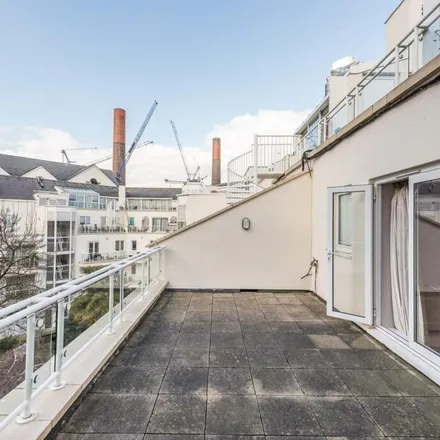 Rent this 2 bed apartment on Chelsea Harbour Drive in London, SW10 0XF